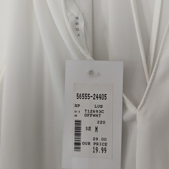 White shirt - Picture 4 of 4